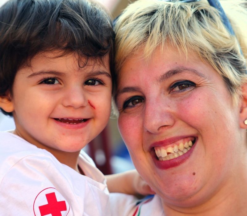 12 MAGGIO: AUGURI ALLE STRAORDINARIE MAMME DELLA CROCE ROSSA