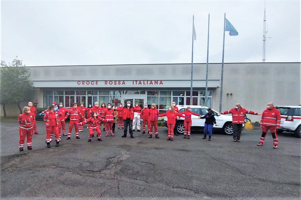 L’ONORE DI POTER DIRE GRAZIE ALLA “PRIMA LINEA” DELLA CROCE ROSSA